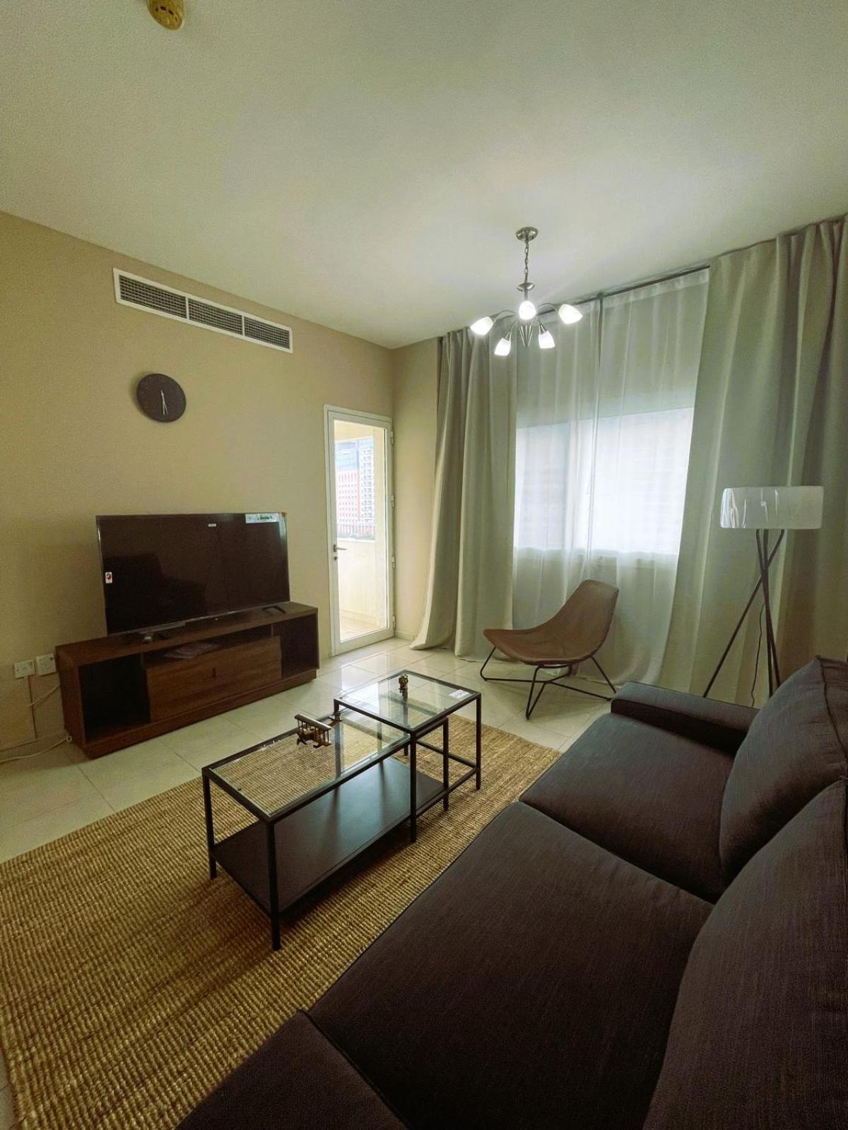 Marbella Homes - Al Nahda 2bhk Апартаменти