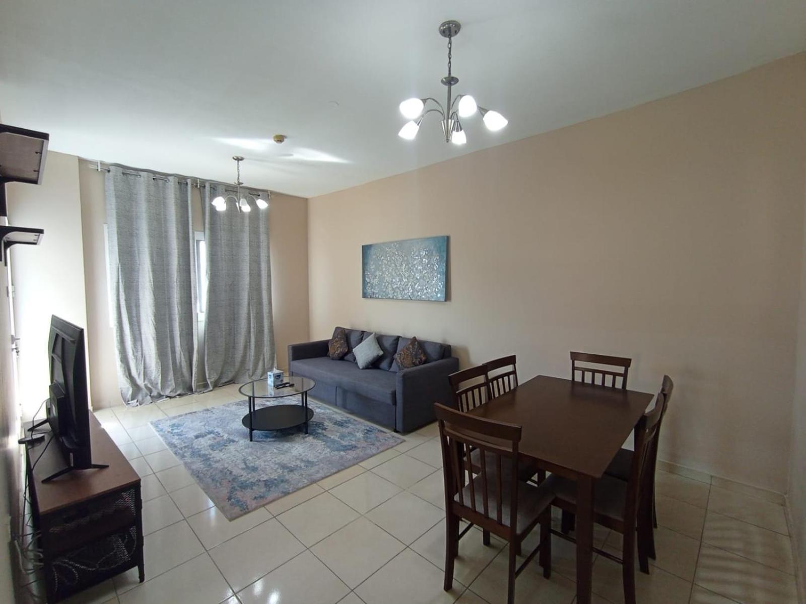 Marbella Homes - Al Nahda 2bhk Апартаменти *